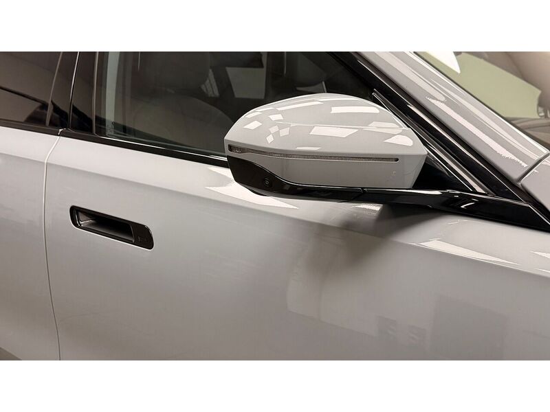 BMW i7 60 M Sport - U400059276