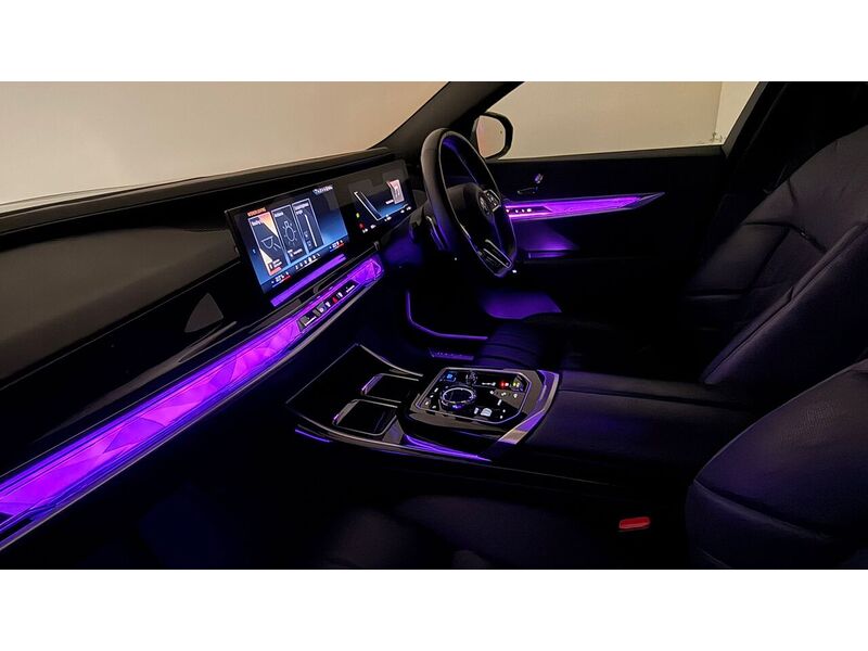 BMW i7 60 M Sport - U400059276