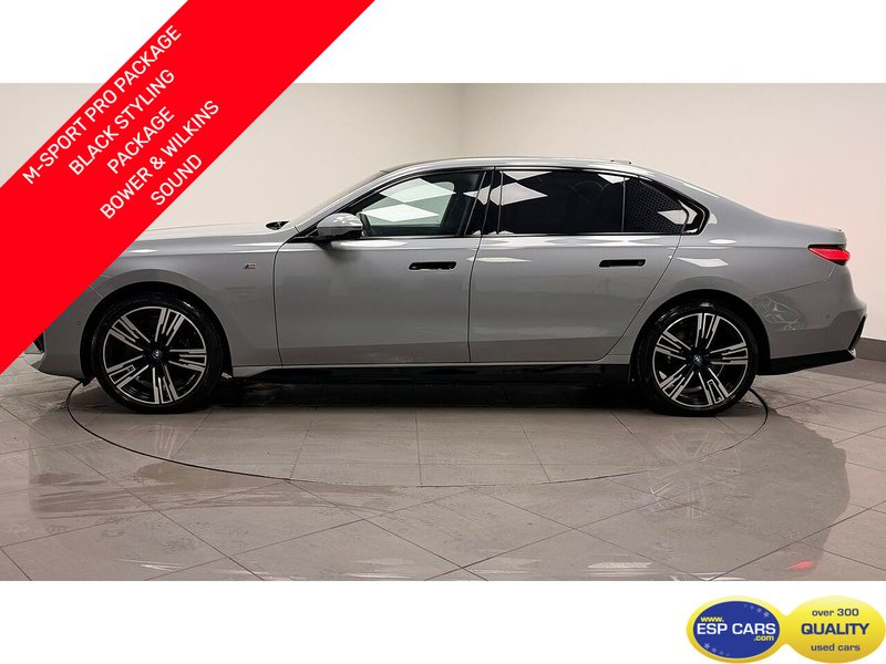 BMW i7 60 M Sport - U400059276