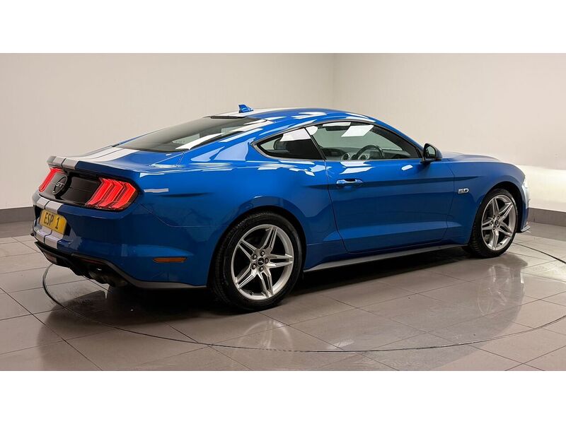 Ford Mustang V8 GT - U400059278