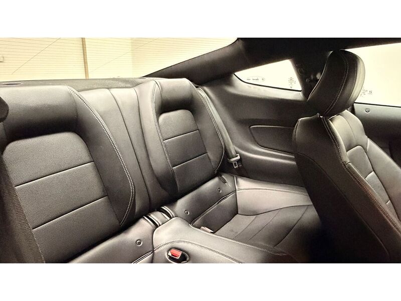 Ford Mustang V8 GT - U400059278