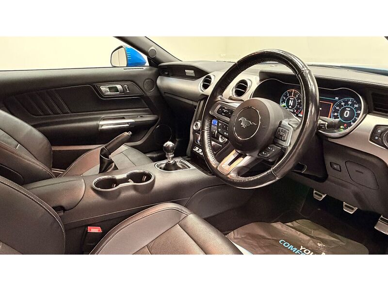 Ford Mustang V8 GT - U400059278