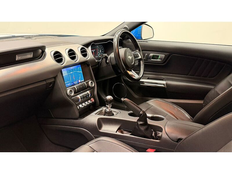 Ford Mustang V8 GT - U400059278