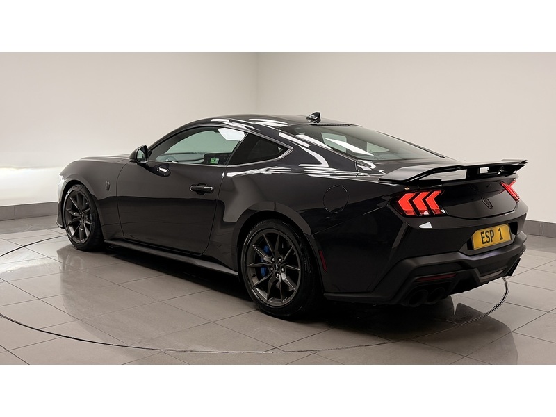 Ford Mustang V8 Dark Horse - U400059279