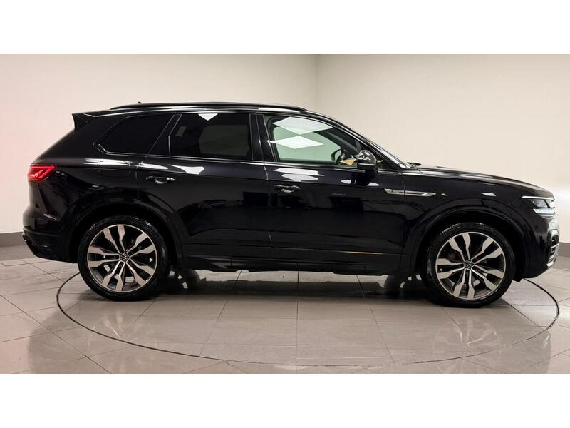 Volkswagen Touareg TDI V6 Black Edition - U400059282