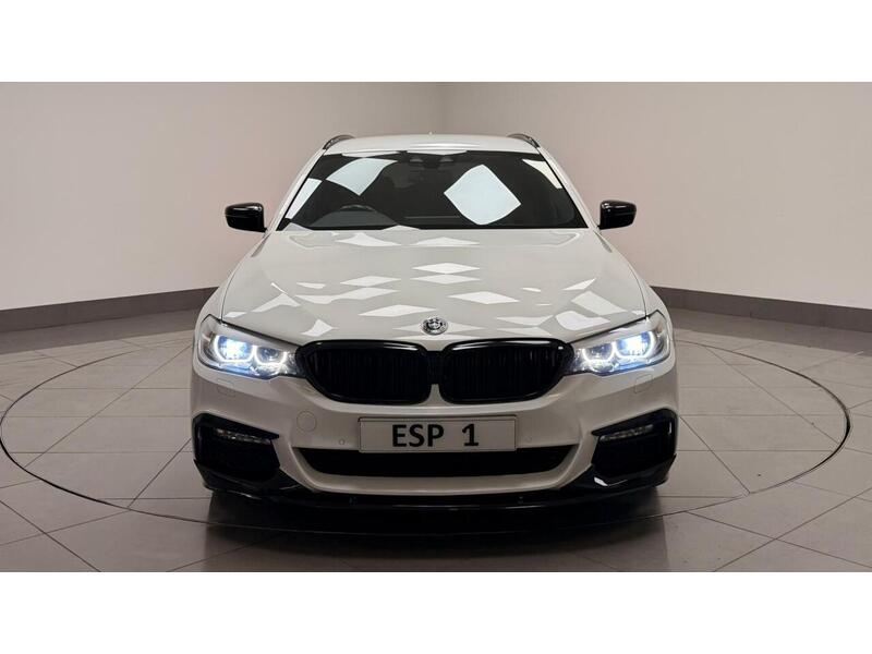 BMW 5 Series 520d M Sport - U400059283