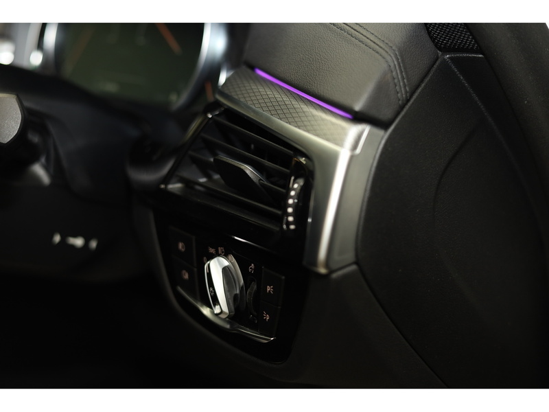 BMW 5 Series 520d M Sport - U400059283