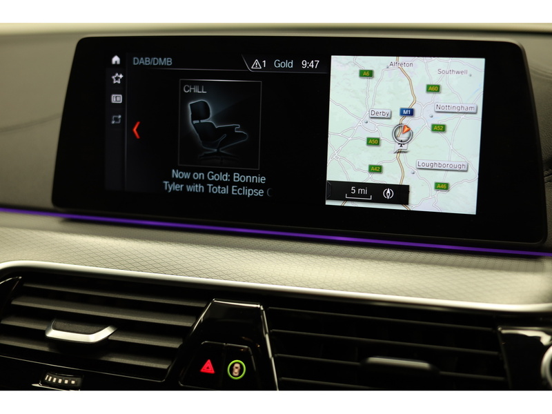 BMW 5 Series 520d M Sport - U400059283