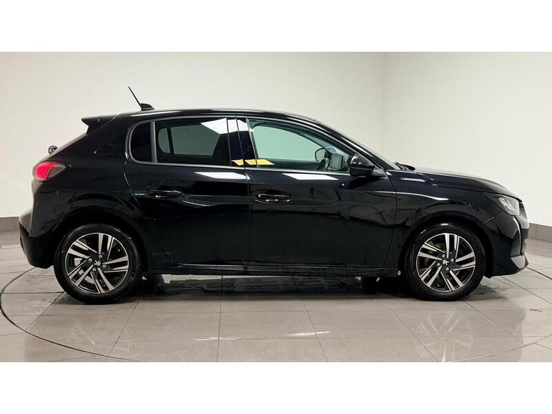 Peugeot 208 PureTech Allure - U400059301