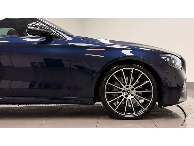 Mercedes-Benz E Class E220d AMG Line Night Edition - U400059304