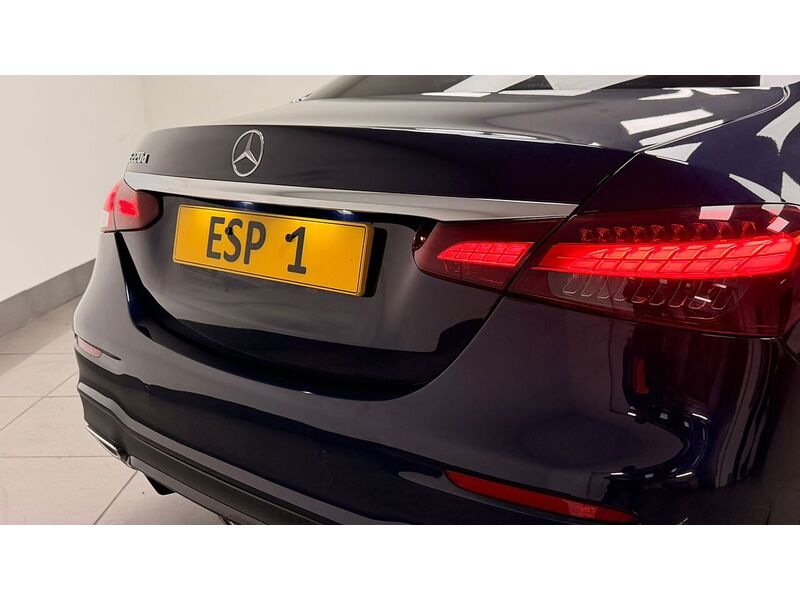 Mercedes-Benz E Class E220d AMG Line Night Edition - U400059304