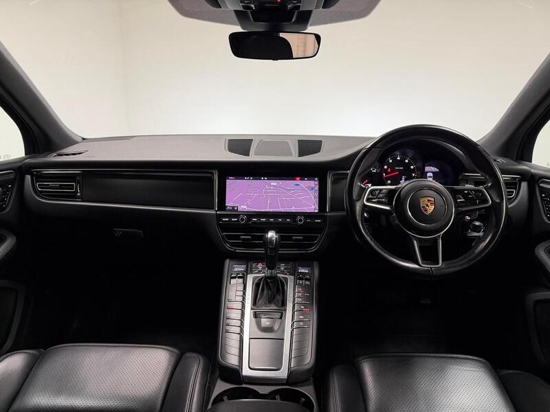 Porsche Macan T - U400059314