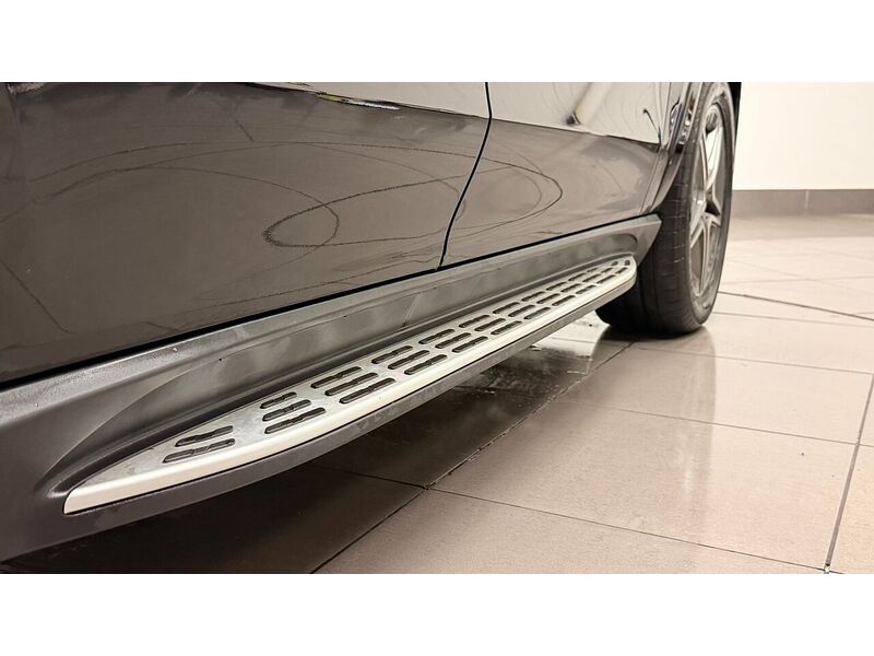 Mercedes-Benz GLE GLE400d AMG Line - U400059315