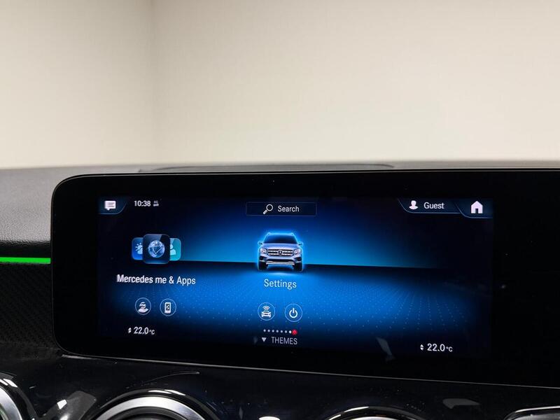 Mercedes-Benz GLB GLB200 AMG Line - U400059325