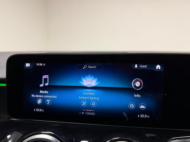 Mercedes-Benz GLB GLB200 AMG Line - U400059325