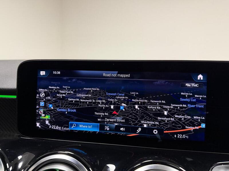 Mercedes-Benz GLB GLB200 AMG Line - U400059325