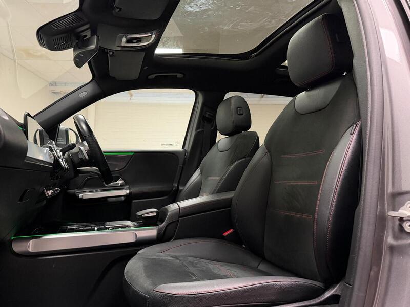 Mercedes-Benz GLB GLB200 AMG Line - U400059325