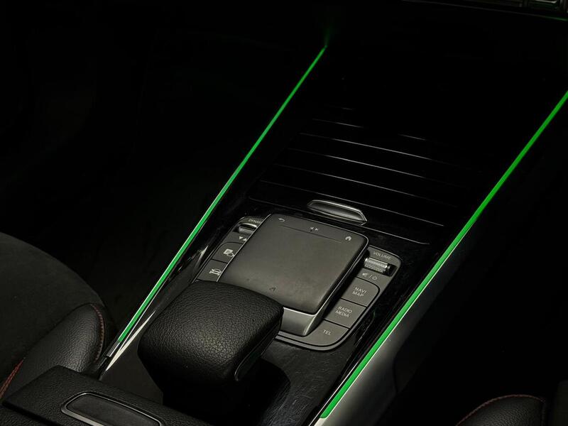 Mercedes-Benz GLB GLB200 AMG Line - U400059325