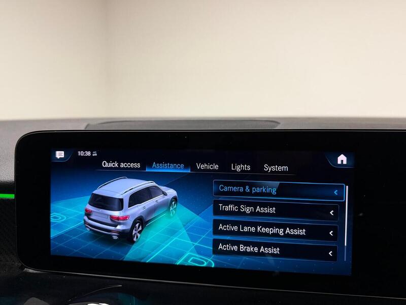 Mercedes-Benz GLB GLB200 AMG Line - U400059325