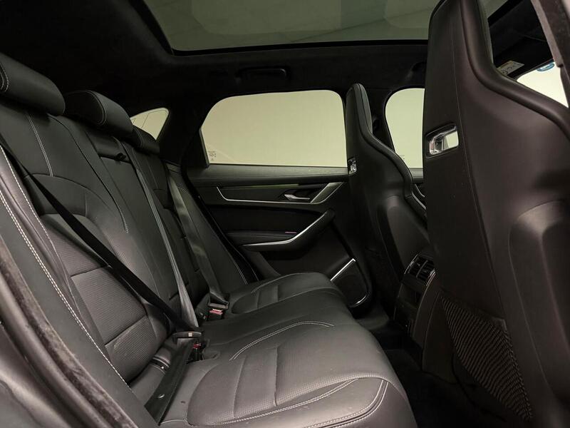 Jaguar F-PACE D200 MHEV R-Dynamic HSE - U400059326