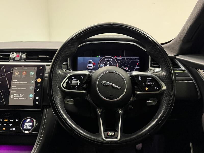 Jaguar F-PACE D200 MHEV R-Dynamic HSE - U400059326