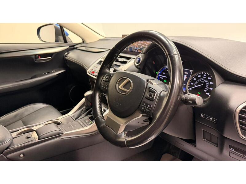 Lexus NX 300h Luxury - U400059328