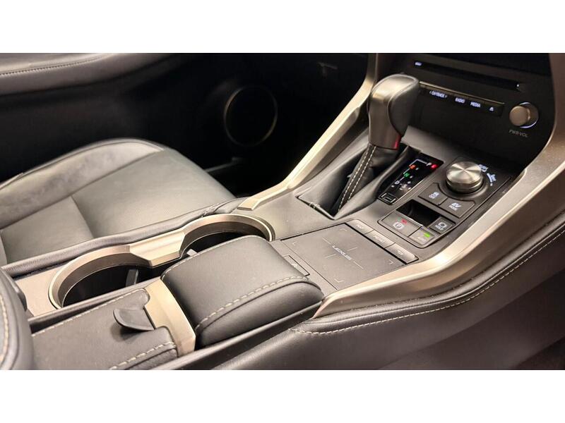 Lexus NX 300h Luxury - U400059328