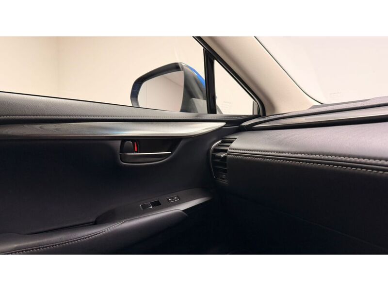 Lexus NX 300h Luxury - U400059328