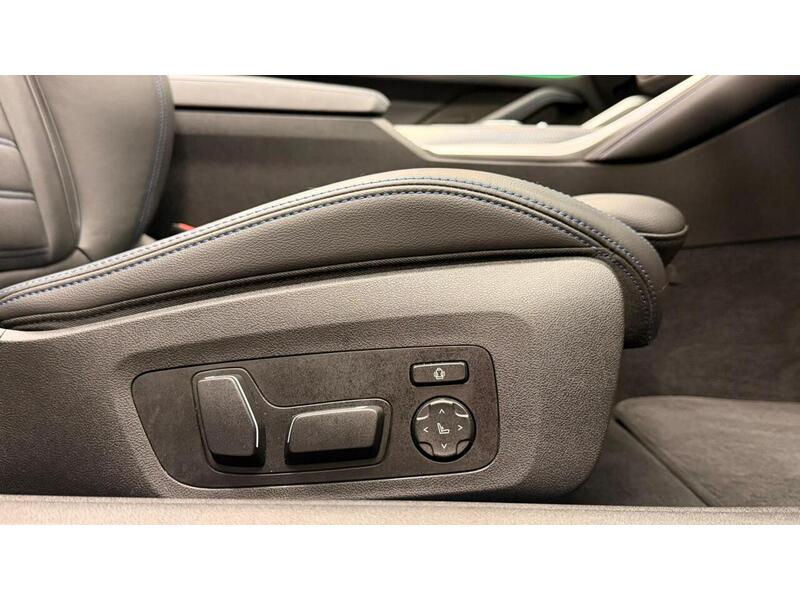 BMW 4 Series 420i M Sport - U400059329