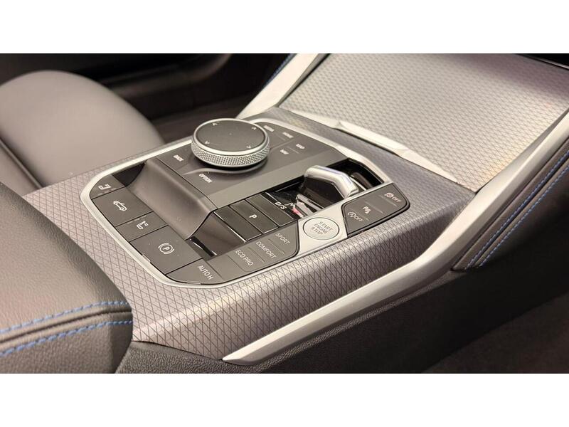 BMW 4 Series 420i M Sport - U400059329