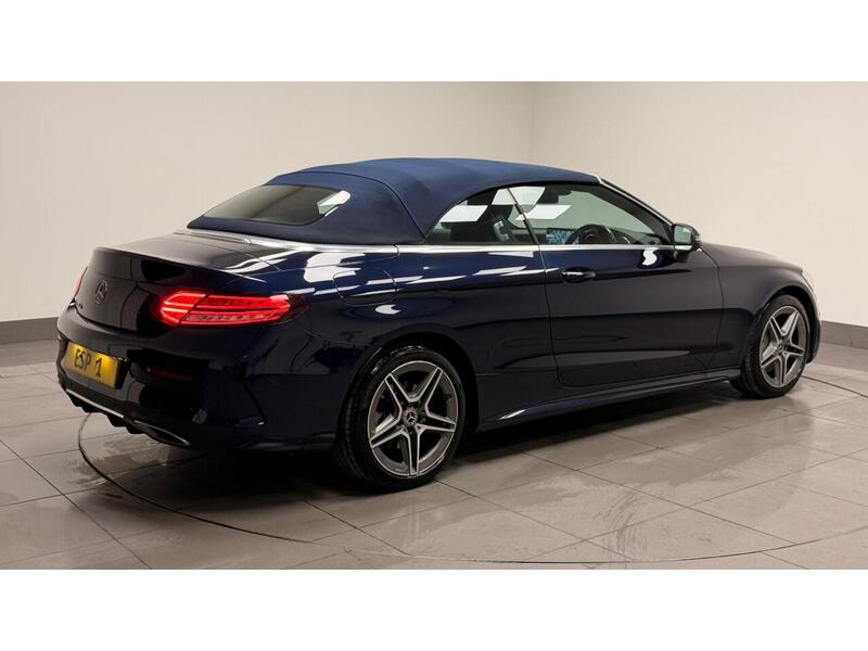 Mercedes-Benz C Class C300d AMG Line - U400059331