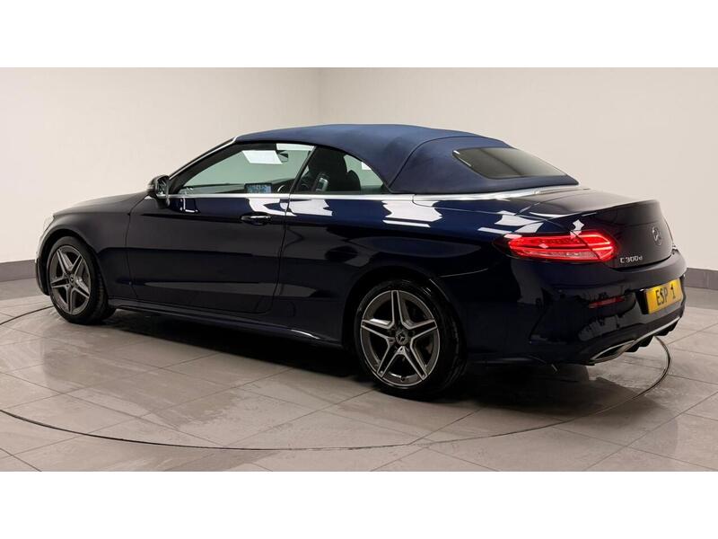 Mercedes-Benz C Class C300d AMG Line - U400059331