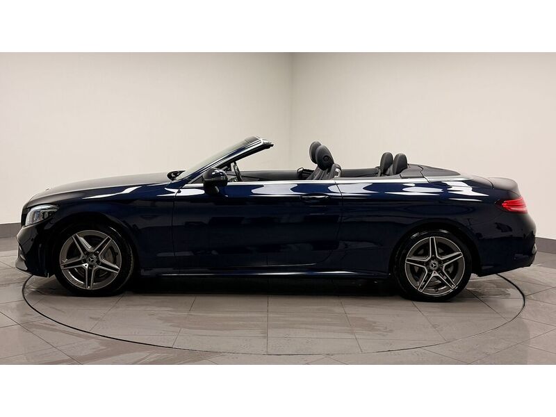 Mercedes-Benz C Class C300d AMG Line - U400059331