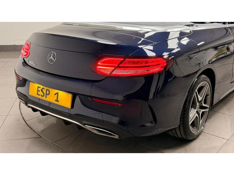 Mercedes-Benz C Class C300d AMG Line - U400059331