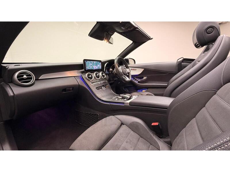 Mercedes-Benz C Class C300d AMG Line - U400059331