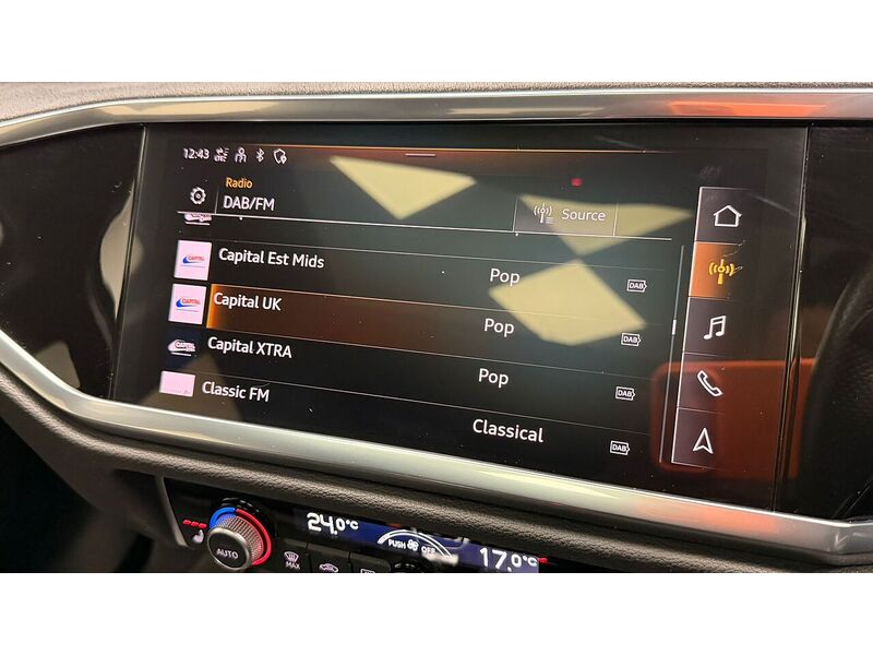 Audi RS Q3 TFSI Audi Sport Edition - U400059333