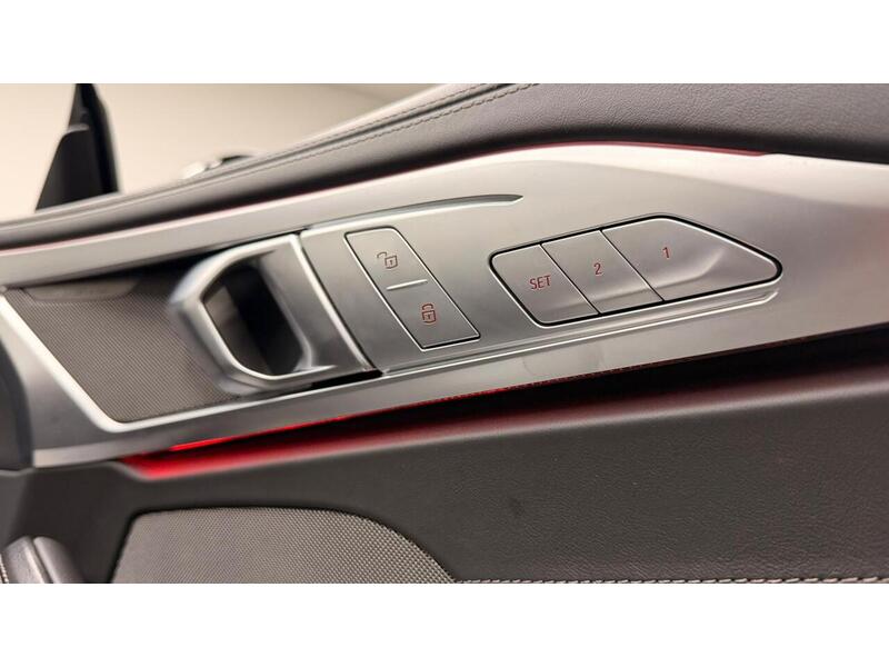 BMW 8 Series 840i M Sport - U400059338