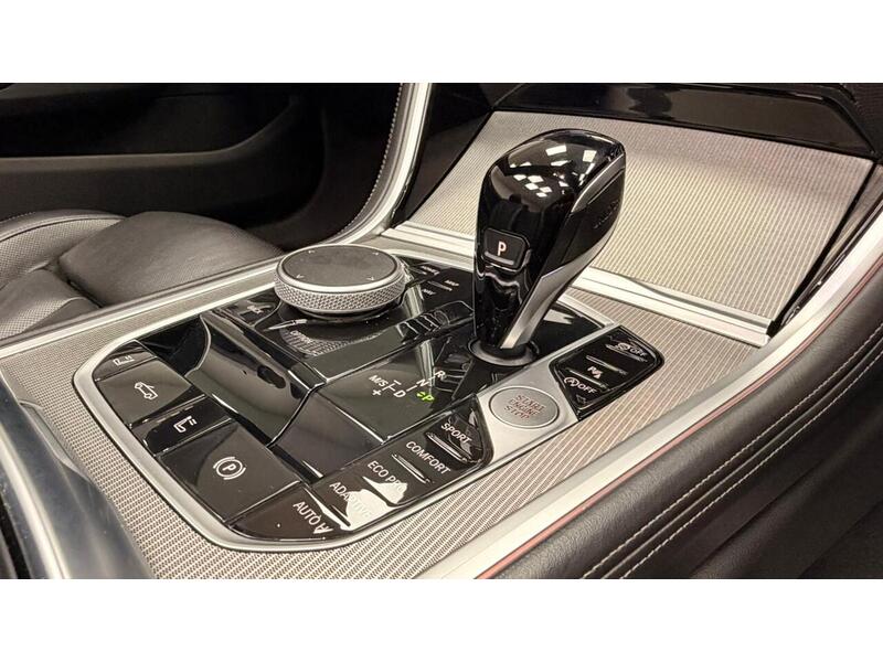 BMW 8 Series 840i M Sport - U400059338