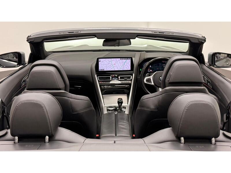 BMW 8 Series 840i M Sport - U400059338