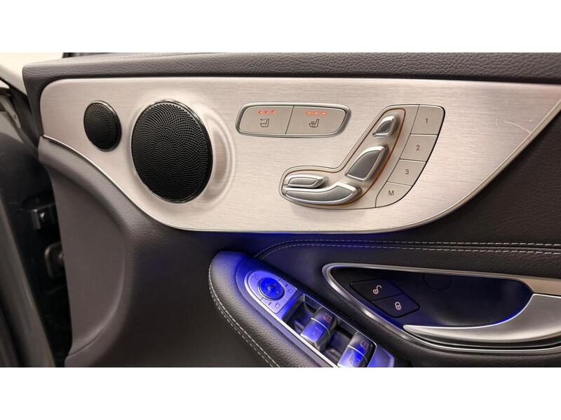 Mercedes-Benz C Class C300 AMG Line - U400059341