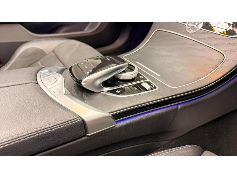 Mercedes-Benz C Class C300 AMG Line - U400059341