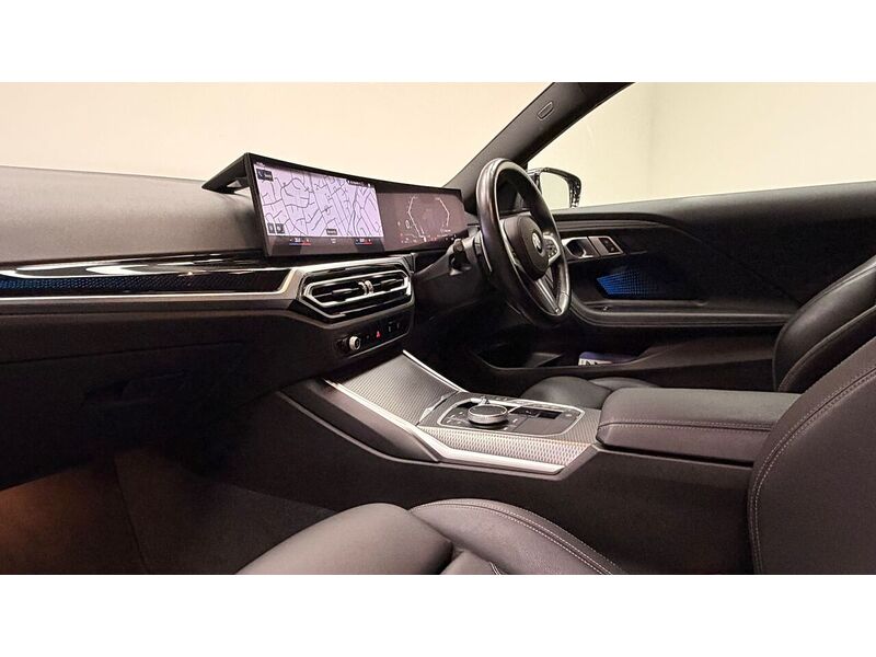 BMW 2 Series 220i M Sport - U400059351