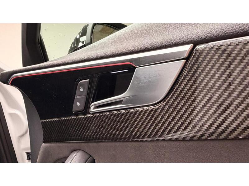 Audi RS4 Avant TFSI V6 Carbon Black - U400059357