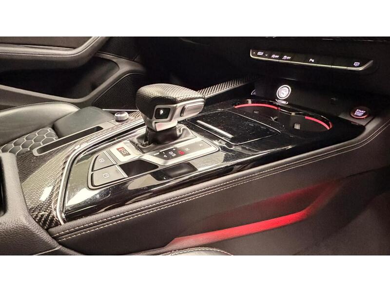 Audi RS4 Avant TFSI V6 Carbon Black - U400059357