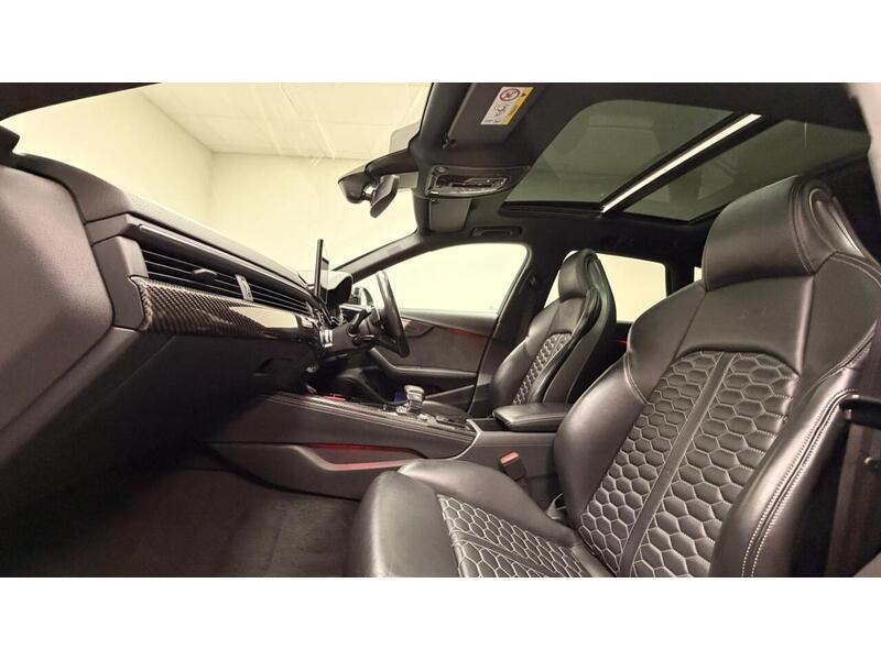 Audi RS4 Avant TFSI V6 Carbon Black - U400059357