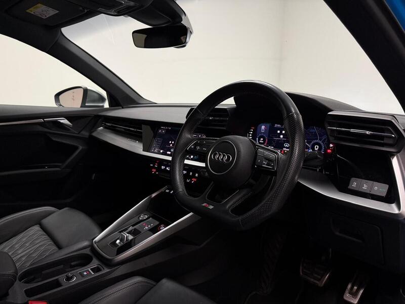 Audi S3 TFSI - U400059358