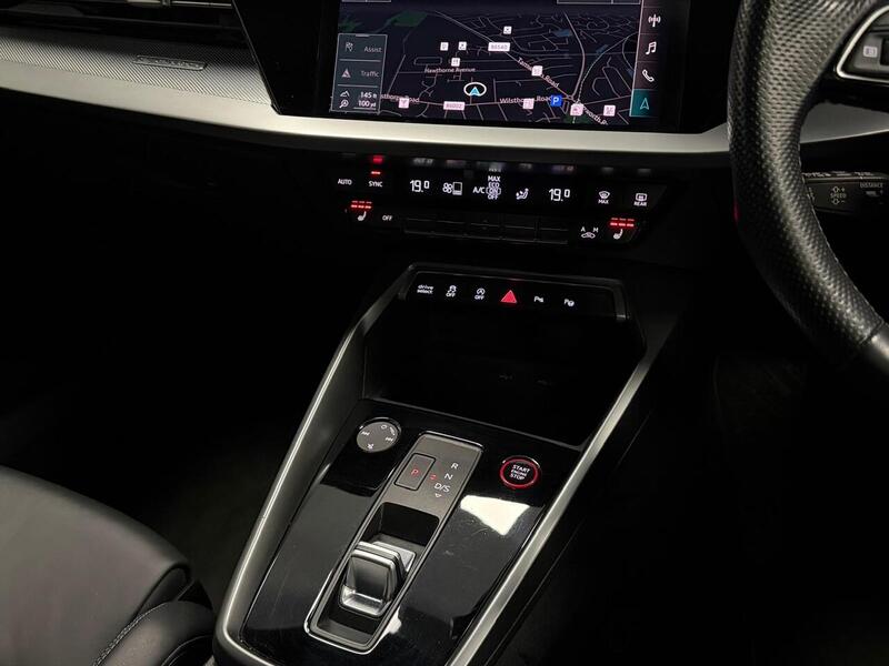 Audi S3 TFSI - U400059358