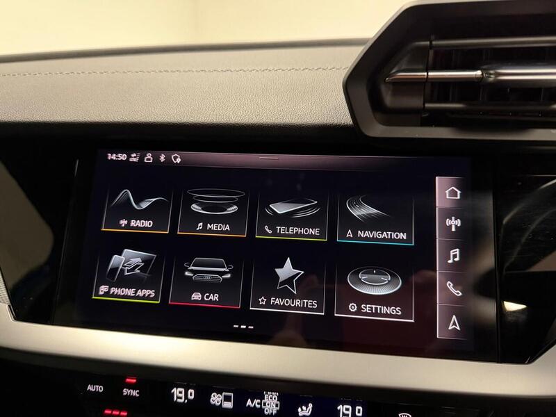 Audi S3 TFSI - U400059358