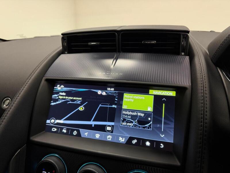 Jaguar F-Type i R-Dynamic - U400059361