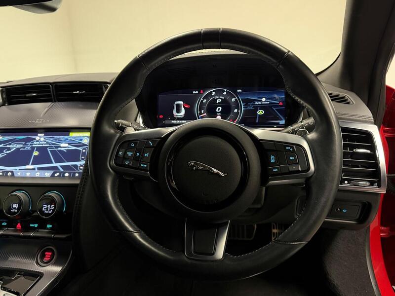 Jaguar F-Type i R-Dynamic - U400059361